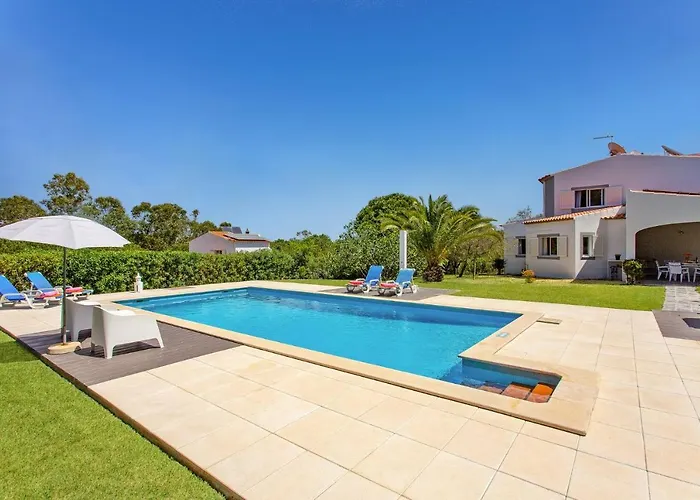 Villa Figueiras By *