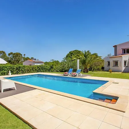 Villa Figueiras By *